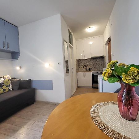 Mali Apartman U Centru Makarska Dış mekan fotoğraf
