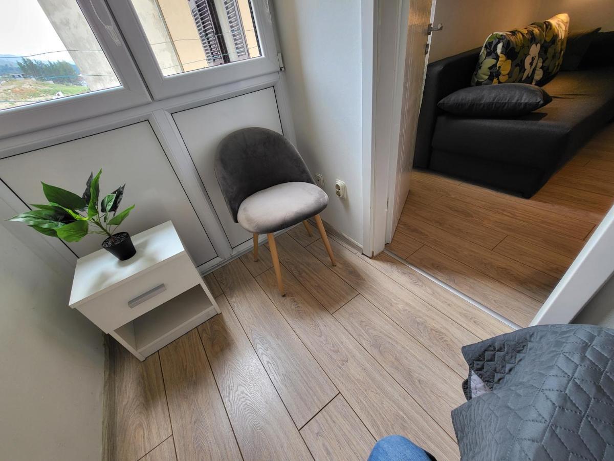 Mali Apartman U Centru Makarska Dış mekan fotoğraf