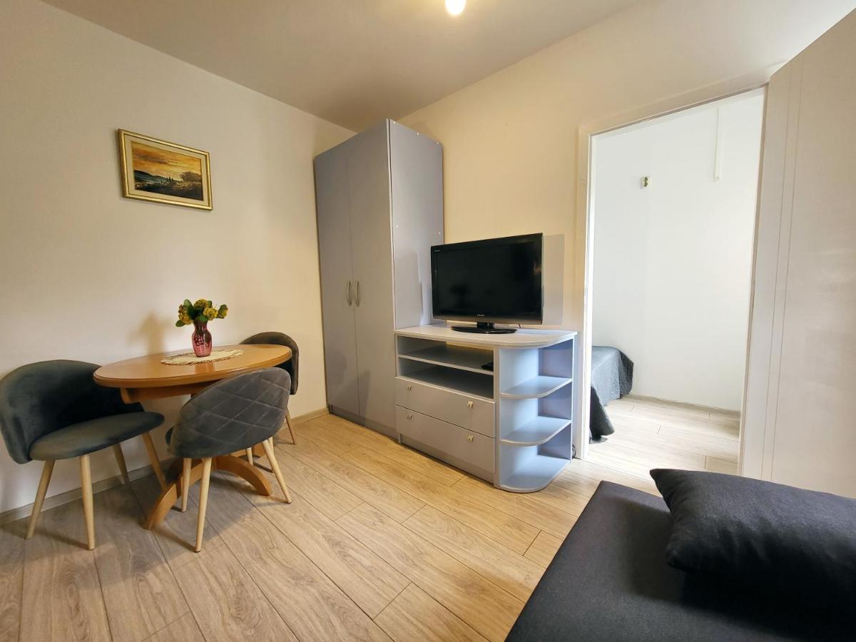Mali Apartman U Centru Makarska Dış mekan fotoğraf